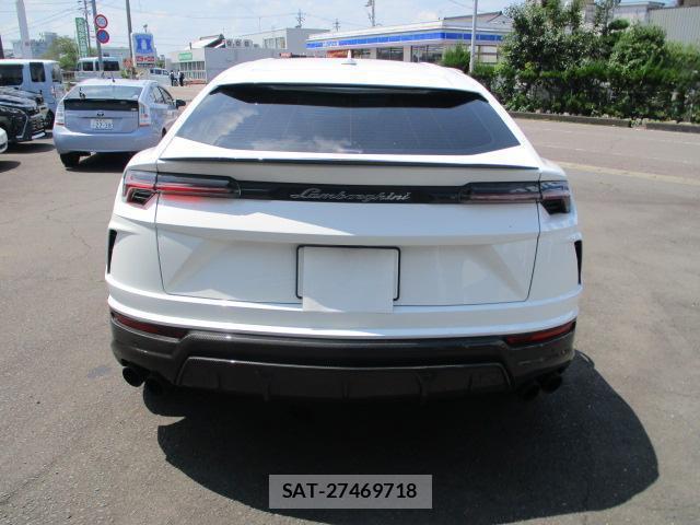 Lamborghini URUS 2020-11 7803791-1