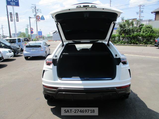 Lamborghini URUS 2020-11 7803791-18