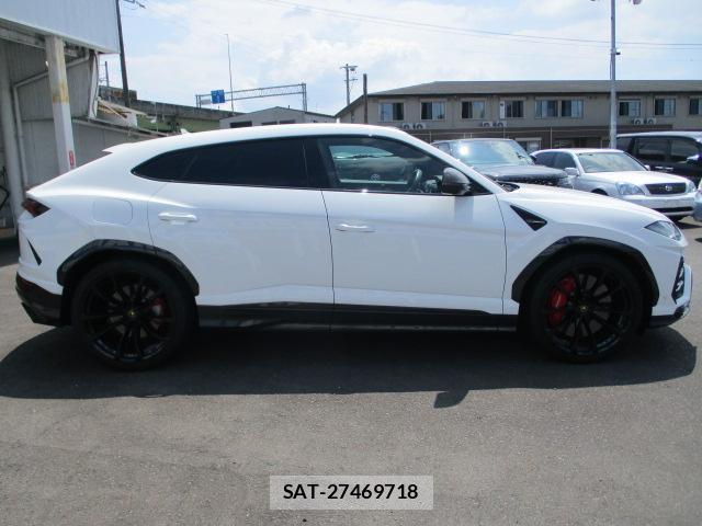 Lamborghini URUS 2020-11 7803791-3