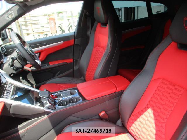 Lamborghini URUS 2020-11 7803791-5