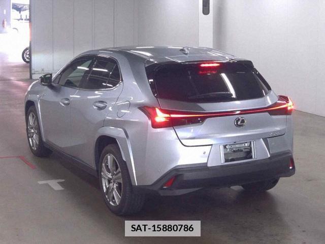 Lexus UX 2023-04 7793904-1