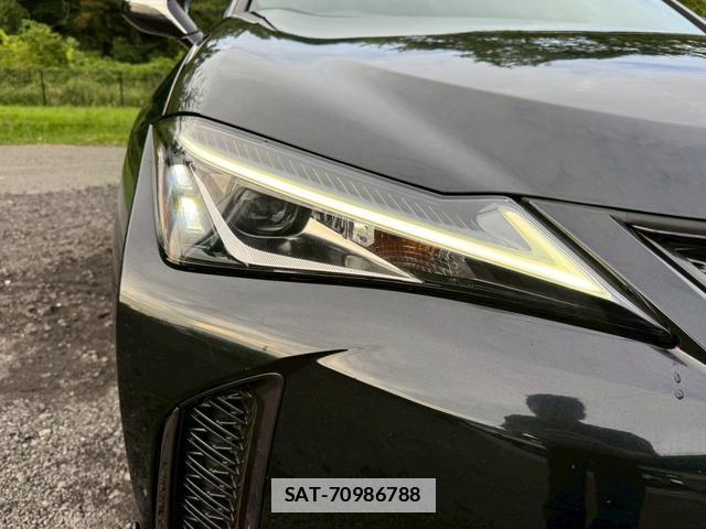 Lexus UX 2018-12 7794327-10