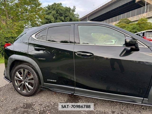 Lexus UX 2018-12 7794327-16