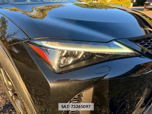 Lexus UX 2019-09 7794343-11
