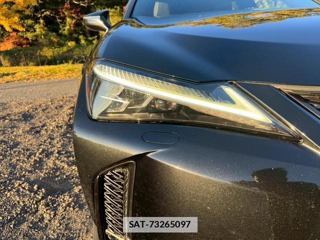 Lexus UX 2019-09 7794343-12