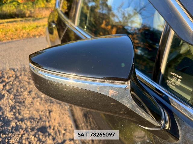 Lexus UX 2019-09 7794343-13