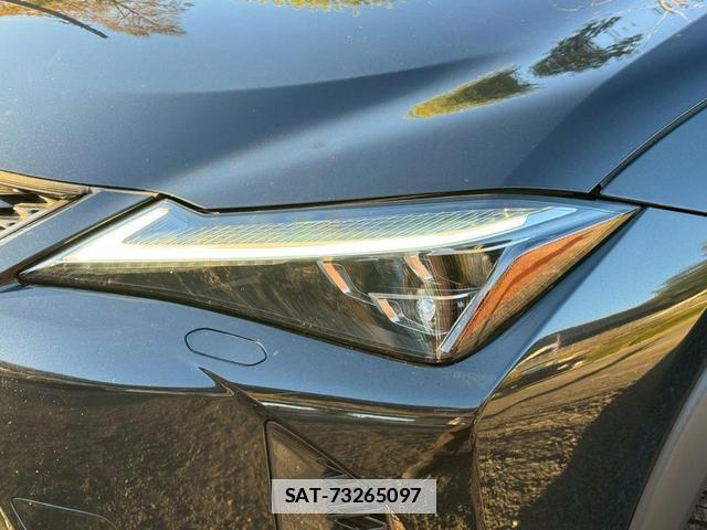 Lexus UX 2019-09 7794343-6
