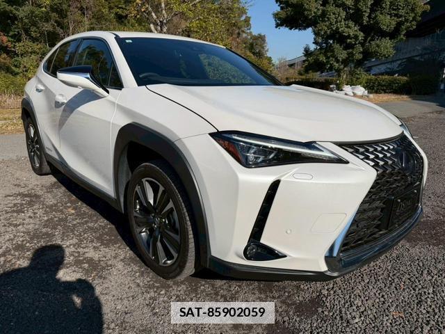 Lexus UX 2021-01 7794352-9