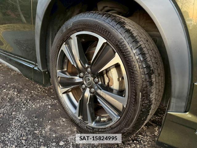 Lexus UX 2020-03 7794354-16