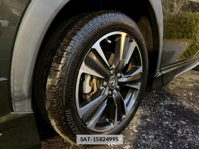 Lexus UX 2020-03 7794354-6