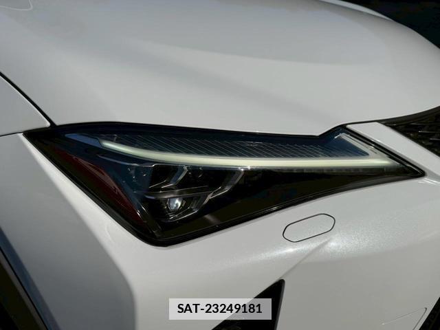 Lexus UX 2019-02 7794360-12