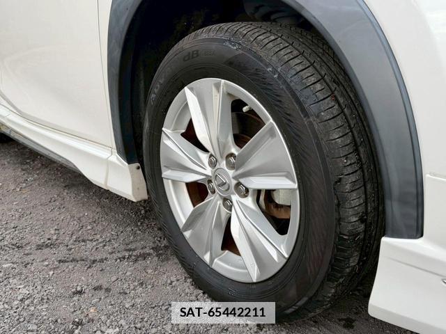 Lexus UX 2019-04 7794361-2