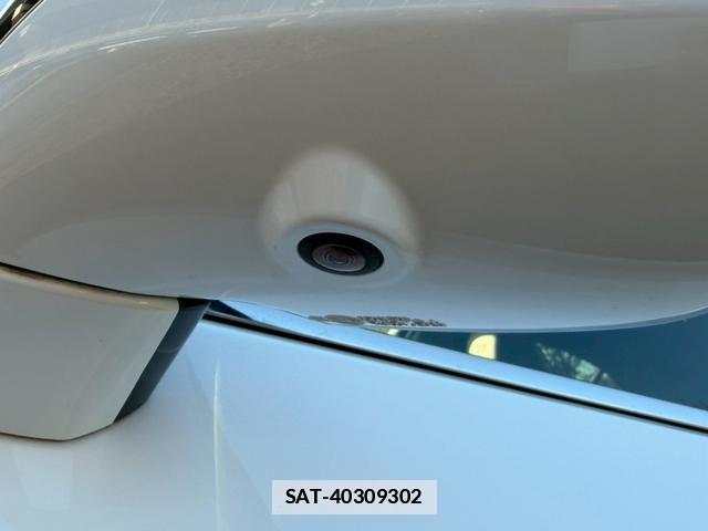 Lexus UX 2019-03 7794369-5