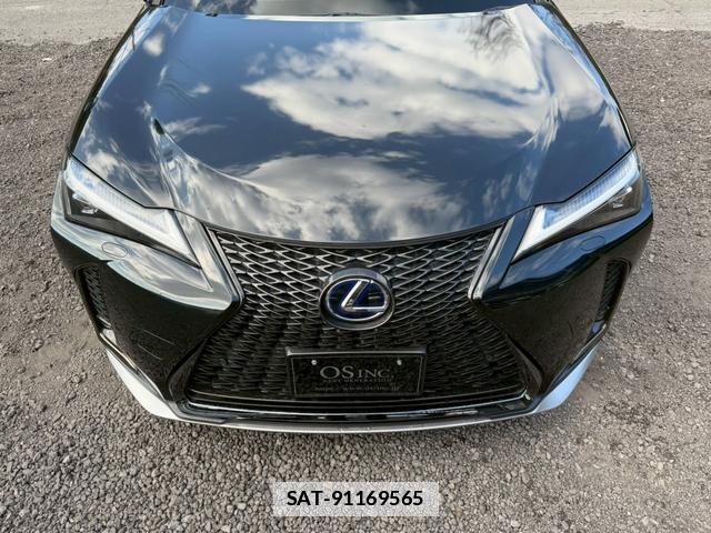 Lexus UX 2019-02 7794377-2