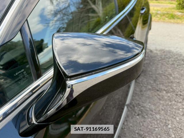Lexus UX 2019-02 7794377-4
