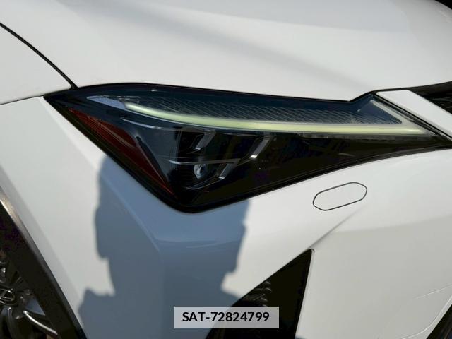 Lexus UX 2019-01 7794390-14