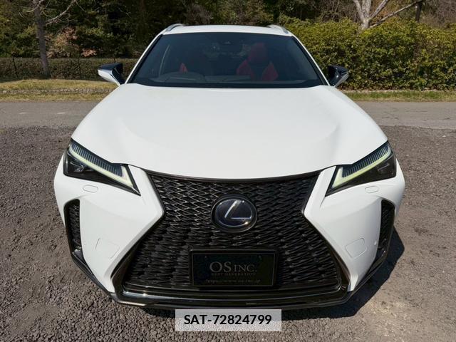 Lexus UX 2019-01 7794390-5