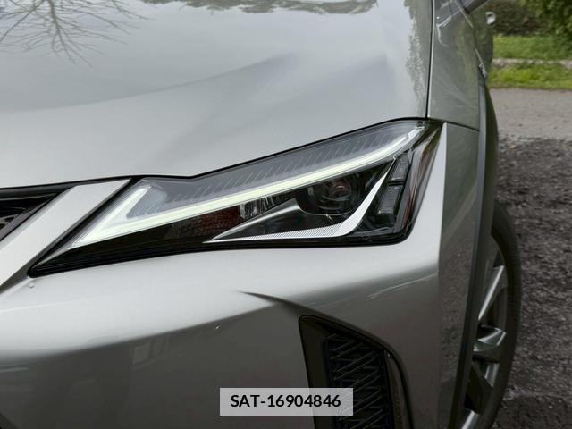 Lexus UX 2020-03 7794403-3