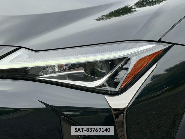 Lexus UX 2019-03 7794404-4
