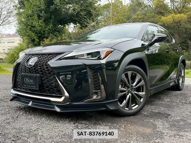 Lexus UX 2019-03 7794404-6