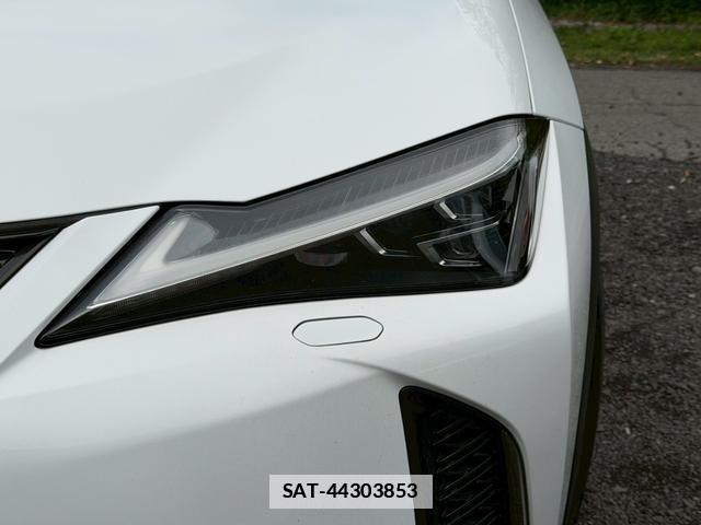 Lexus UX 2019-03 7794405-3