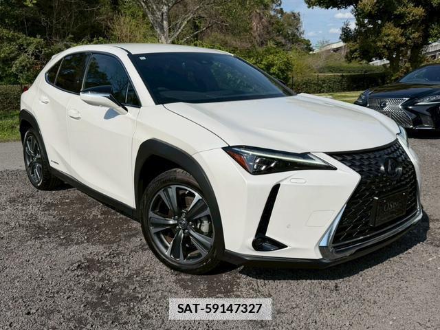 Lexus UX 2019-06 7794406-0