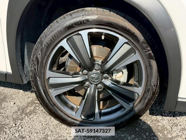 Lexus UX 2019-06 7794406-16