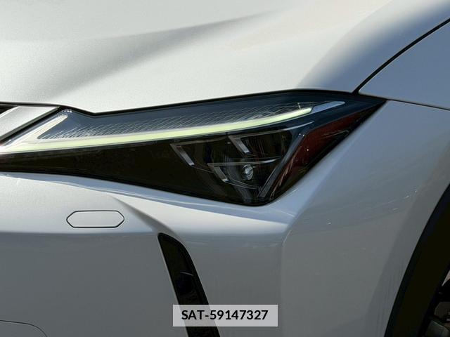 Lexus UX 2019-06 7794406-4