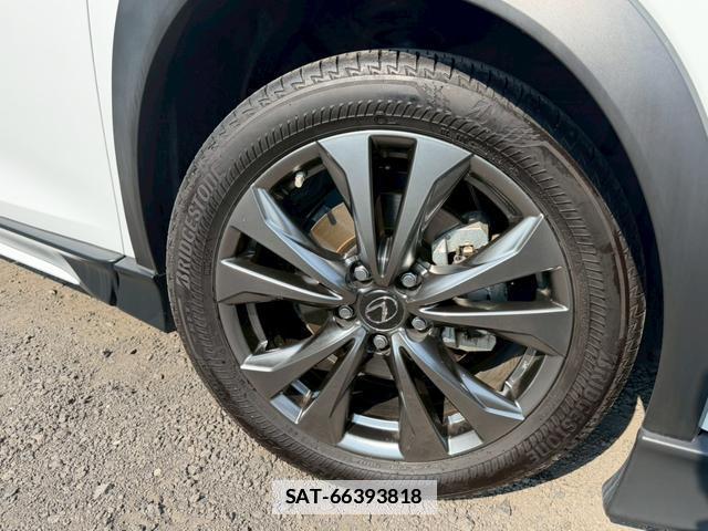 Lexus UX 2019-05 7794430-15