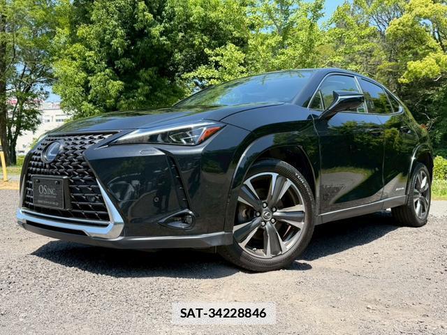 Lexus UX 2020-03 7794438-1