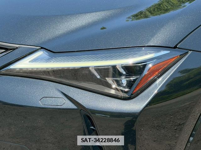 Lexus UX 2020-03 7794438-4