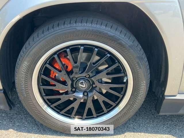 Lexus UX 2023-03 7795671-2