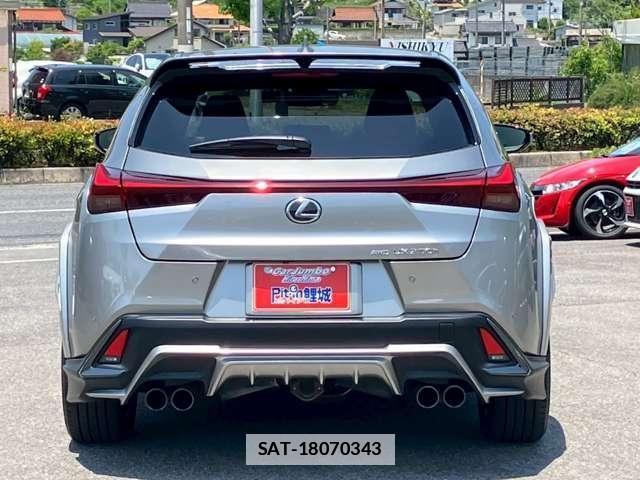 Lexus UX 2023-03 7795671-4