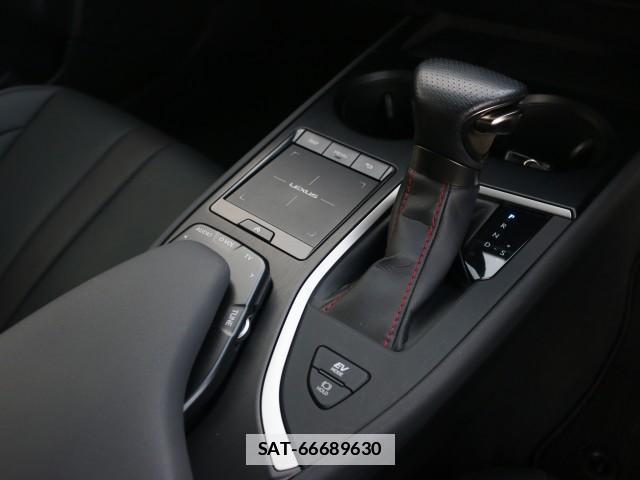 Lexus UX 2021-10 7796259-15
