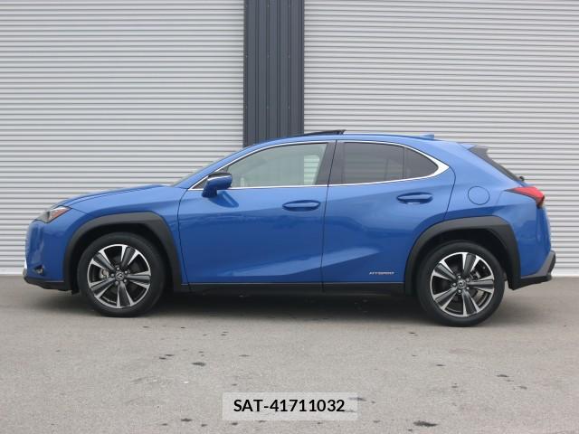 Lexus UX 2018-11 7796267-10