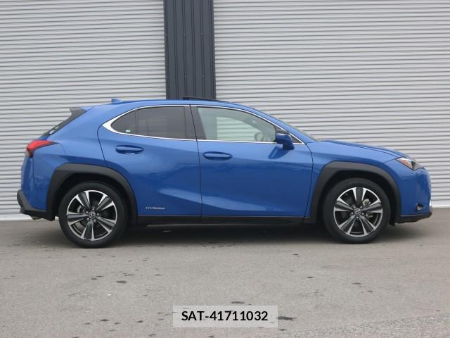 Lexus UX 2018-11 7796267-3