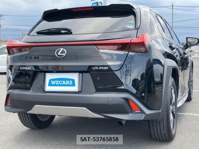 Lexus UX 2018-11 7796904-2