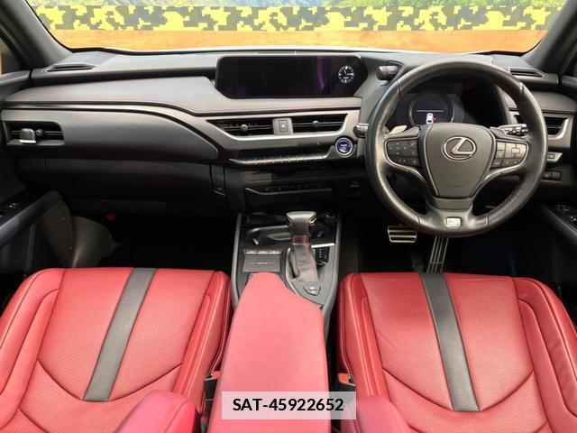 Lexus UX 2019-05 7801299-1