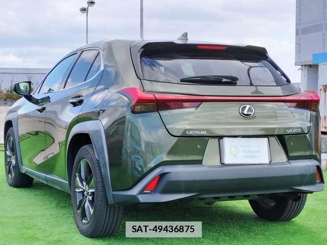 Lexus UX 2019-05 7802317-3