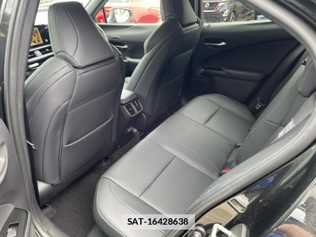 Lexus UX 2023-12 7804051-12
