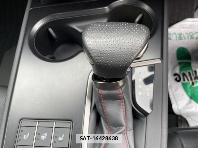 Lexus UX 2023-12 7804051-15