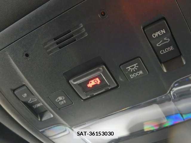 Lexus UX 2020-09 7810718-12