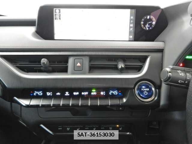 Lexus UX 2020-09 7810718-6