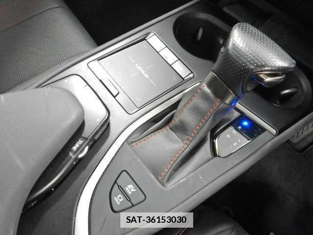 Lexus UX 2020-09 7810718-8