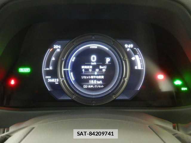 Lexus UX 2019-04 7810853-13