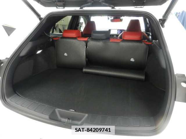 Lexus UX 2019-04 7810853-18