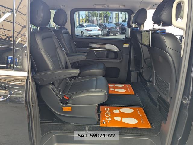 Mercedes Benz V-CLASS 2016-06 7795304-16