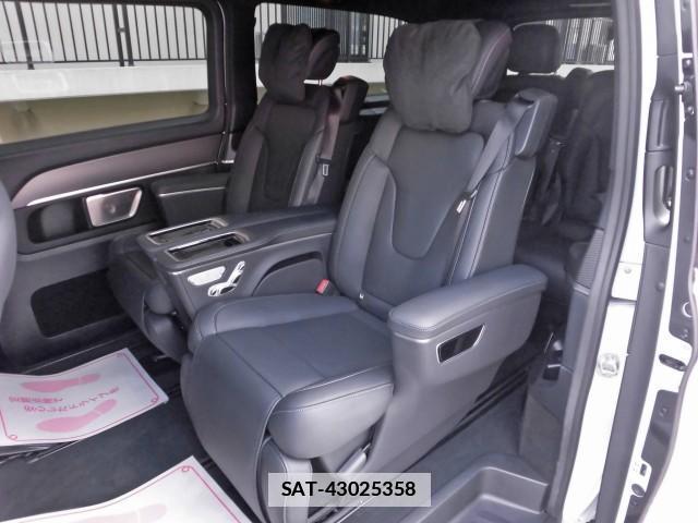 Mercedes Benz V-CLASS 2024-11 7796995-6
