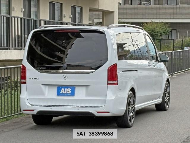 Mercedes Benz V-CLASS 2021-07 7797019-1