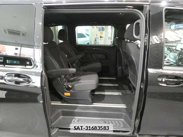 Mercedes Benz V-CLASS 2019-06 7806121-18